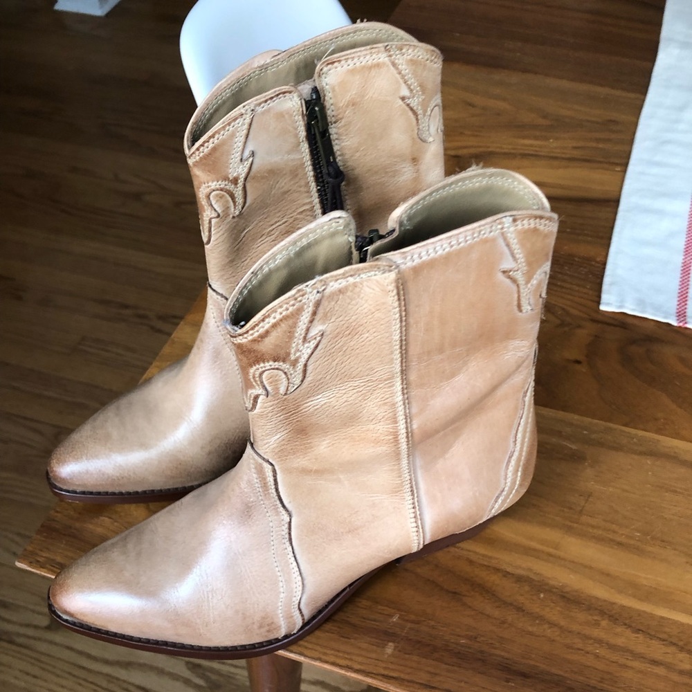 Free People Stylish Beige Leather Ankle Booties